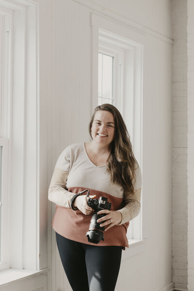 Lindsay photographer at BrookeLynn Phototgraphy