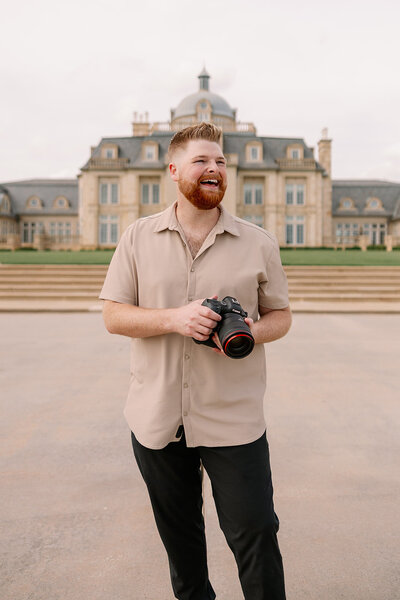 Kevin Lanier, wedding and engagement photographer in Dallas, TX