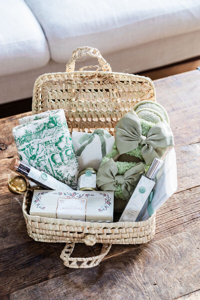 MonAnnieGifting-Hamper-December2024-11