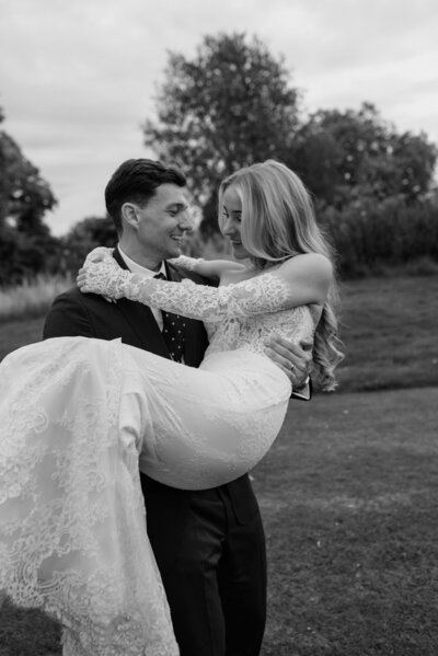 romantic-wedding-portrait