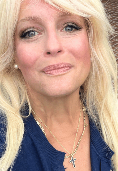 A photo of The Grammanista, a fashion, beauty, and lifestyle influencer for women over 50