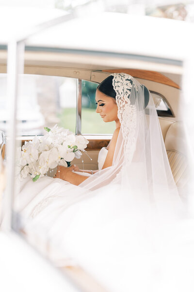 Elegant and epic summer at a Palatial Ballroom with European Ambiance | Ballroom at the Ben | Philadelphia PA | Denise Marie Photography | Editorial Wedding Photographer based in Philadelphia PA