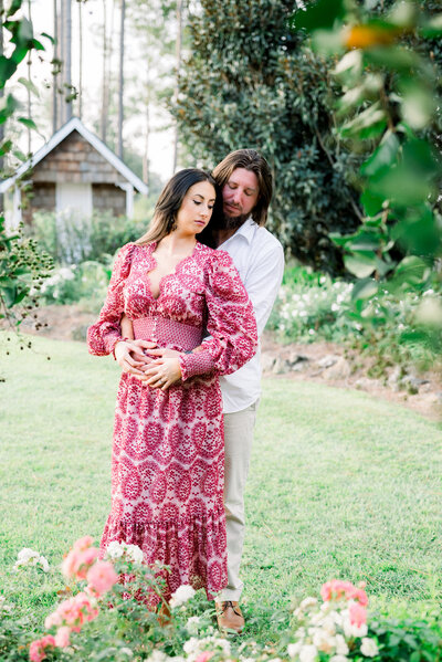 This couples session turned out so elegant & timeless. Photography by LV Hughes serving Bainbridge, GA & Tallahassee, FL & surrounding areas. 