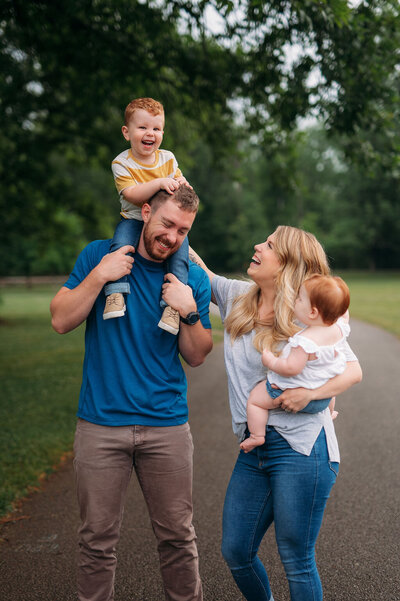 family with newborn in home lifestyle session in ooltewah tn