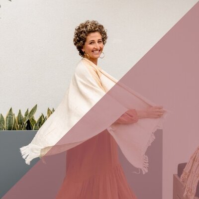 Johanna Swanson standing to the side, smiling confidently—ready to help women manage menopause symptoms.