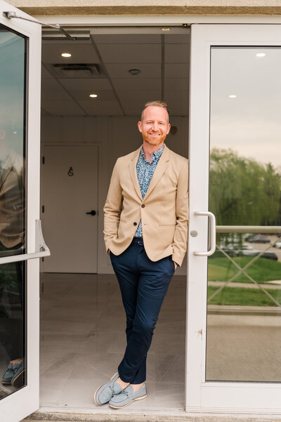 London Ontario's best wedding officiant