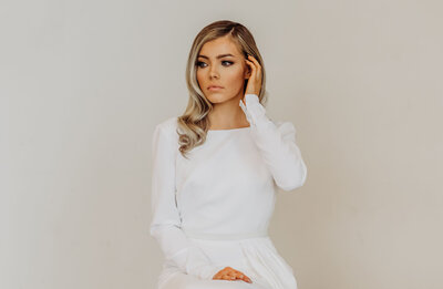 We offer full service wedding hair and makeup for Fraser Valley and Abbotsford brides in salon or at your getting ready location.