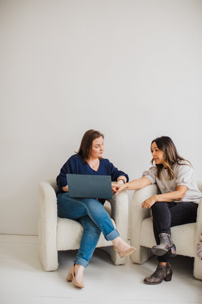 Bree chatting with client