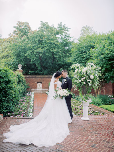 Maryland wedding florist, The Garden Studio LLC. Floral design for special events in Kent Island, MD and Tilghman Island, MD.