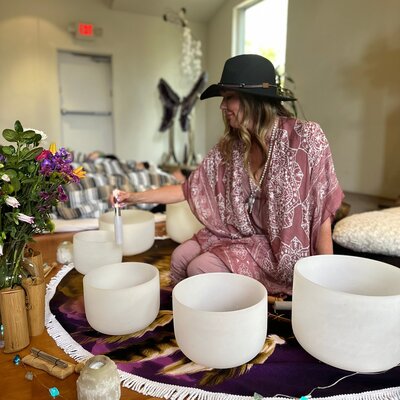 dana haines hosting soul retreat awaken the magic sedona arizona womens wellness and spiritual retreat (fire ceremonies, hiking vortexes, soundbaths, ancient ceremonies)