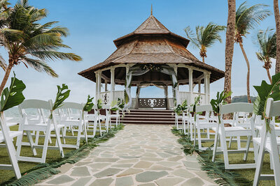 Elegant outdoor wedding ceremony site
