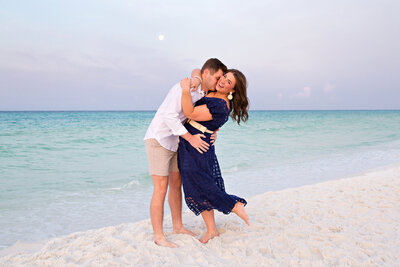 Destin Florida beach photo of a couple