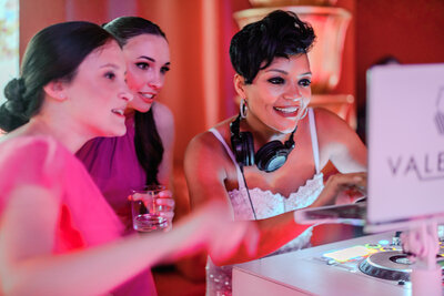 Bailey_and_Ross_welcome_party-191