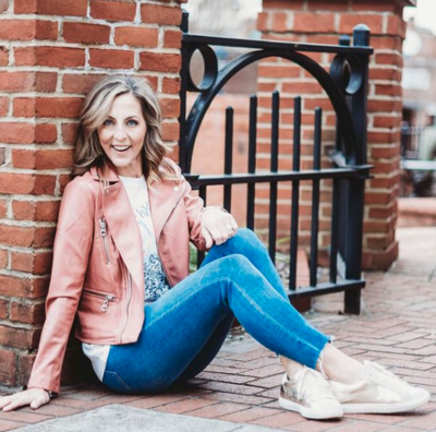 Fashion, faith, and lifestyle blogger Athena Roberts of Light and Lessons