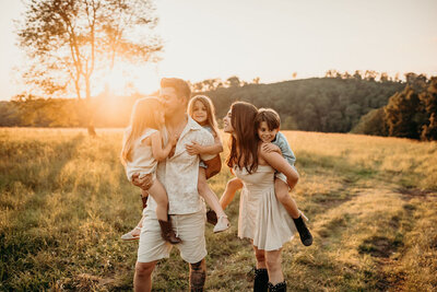 Natural light lifestyle photography by Lia Pizarro