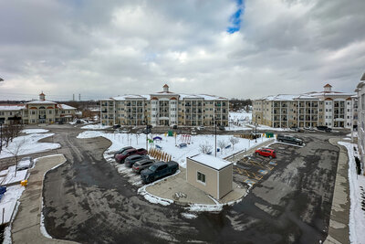 427-50 Lakebreeze balcony (3)
