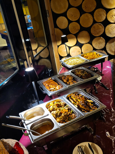 Geniet van een BBQ of buffet bij onze voordeelarrangementen