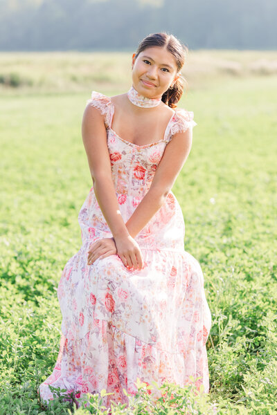 senior-photos-girl-dress-field