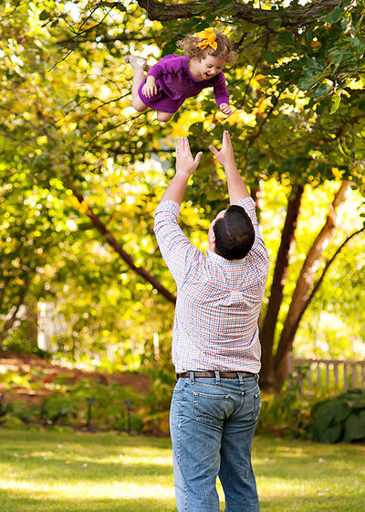 father daughter family picture taken by lansing family  photographer
