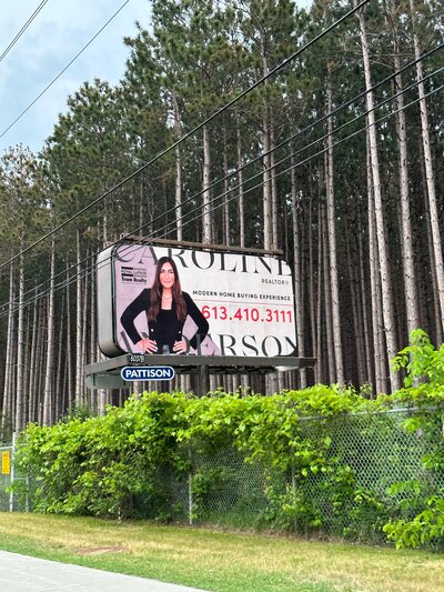 caroline-anderson-billboard