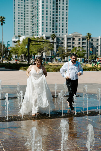 sarasota wedding ceremony with doves
