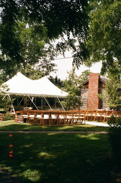 intimate-backyard-wedding-columbia-missouri00002