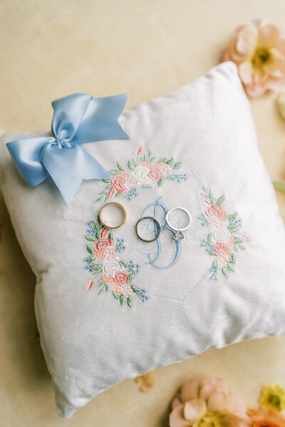 wedding-crest-ring-pillow-The-Welcoming-District