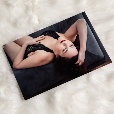 Metal wall art in Baton Rouge boudoir studio