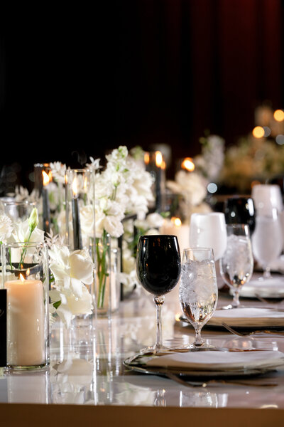 Berlez-Aspen-Avenue-Chicago-Wedding-Photographer-The-Canvas-Yanni-Design-Editorial-Black-White-Timeless-Luxury-109