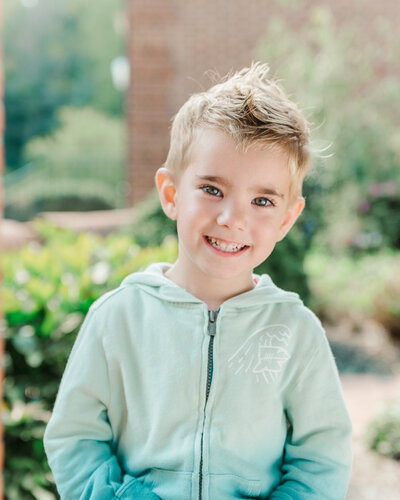 outdoor preschool portraits-2