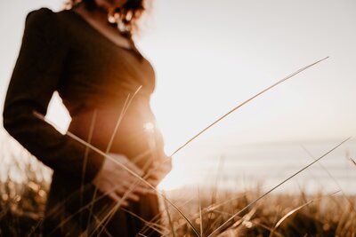 Pregnancy shoot tijdens Golden Hour