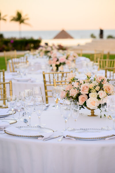 destination wedding table decor