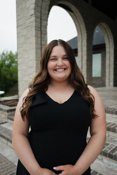 Wedding day assistant Loree with Blush Events in Wichita, KS, providing wedding coordination support.