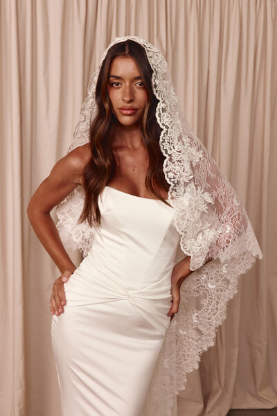 Grace loves lace Wedding Dress Montreal | Dream It Yourself Grace loves lace Wedding Dress Montreal | Dream It Yourself