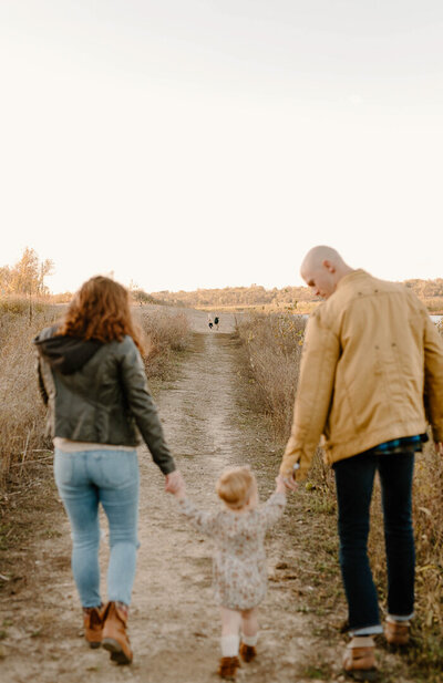 Des Moines family hiking at Saylorville Lake Iowa