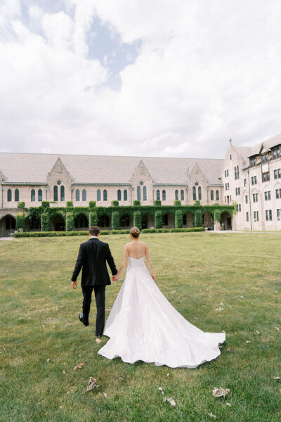 bride and groom first dance