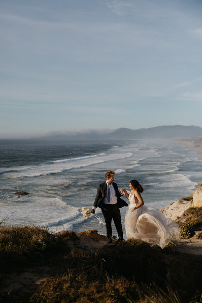 Oregon Elopement Photographer Jamie Tobin Photography