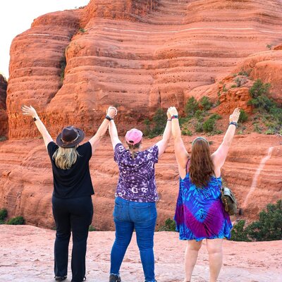 dana haines hosting soul retreat awaken the magic sedona arizona womens wellness and spiritual retreat