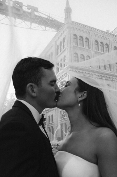 fuller-wedding-milwaukee-wisconsin-october-2024-kayla-hurst-photo-company-and-cheer-642