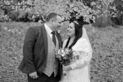 Holmes wedding photography - bakewell registry office then chatsworth estate, derbyshire- Nostalgia photogra (14)