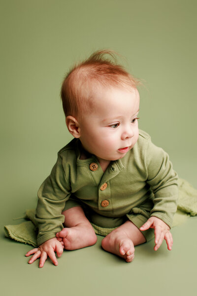 NW Arkansas baby photographer, baby milestone photography near me, baby portraits NW Arkansas