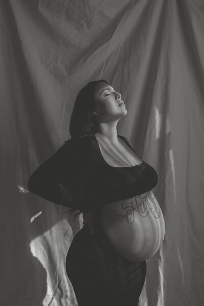 Couples-maternity-photos-3