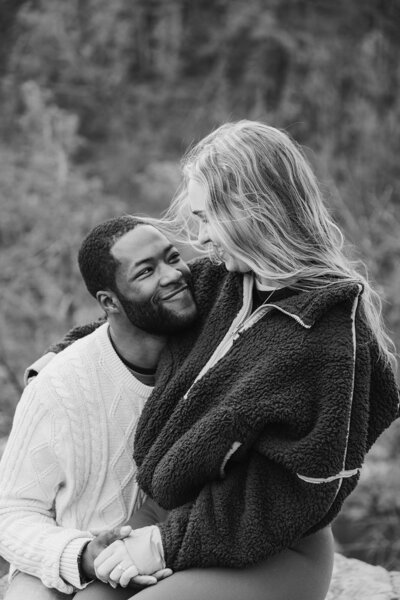 best minneapolis minnesota couples engagement photographer 39