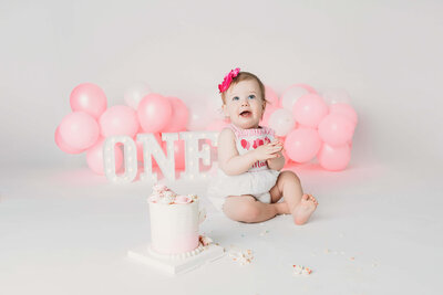 8N3A1834-cake-smash-photographer-harrisburg