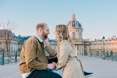 Romantic Paris couple shoot at Pont des Arts Eiffel Tower