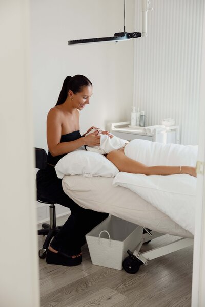 Treat the face to some deep-down indulgence with our CosMedix chemical peels and indulgent facial peels