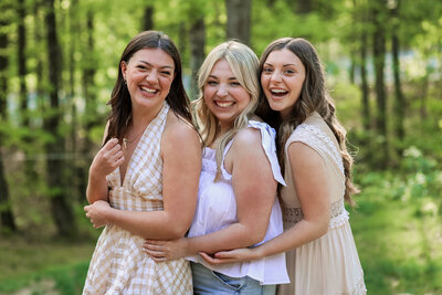 Group of Seniors with arms touching | Senior Portraits