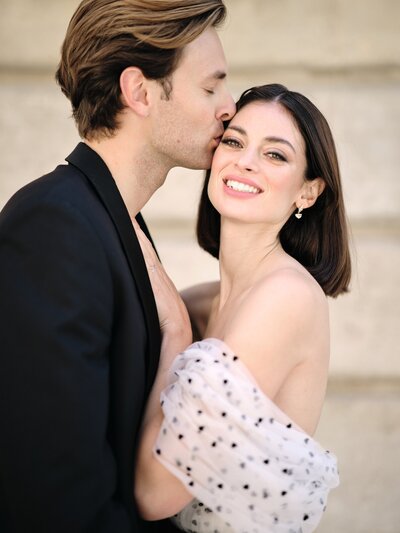Outdoor engagement session
