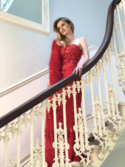 red-dress-and-curls
