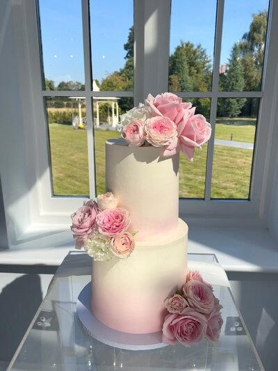 pink floral wedding cake designer cambridgeshire suffolk elifs patisserie